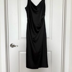 Lulu's Hollywood Woman Black Satin Midi Dress